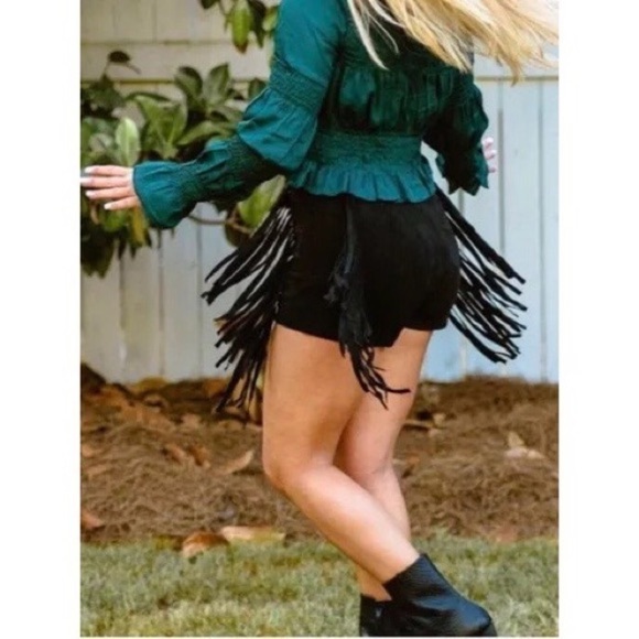 Wild Honey Black Faux Suede Fringe Cropped Sleeveless Tank Top and Short Set - Picture 8 of 16